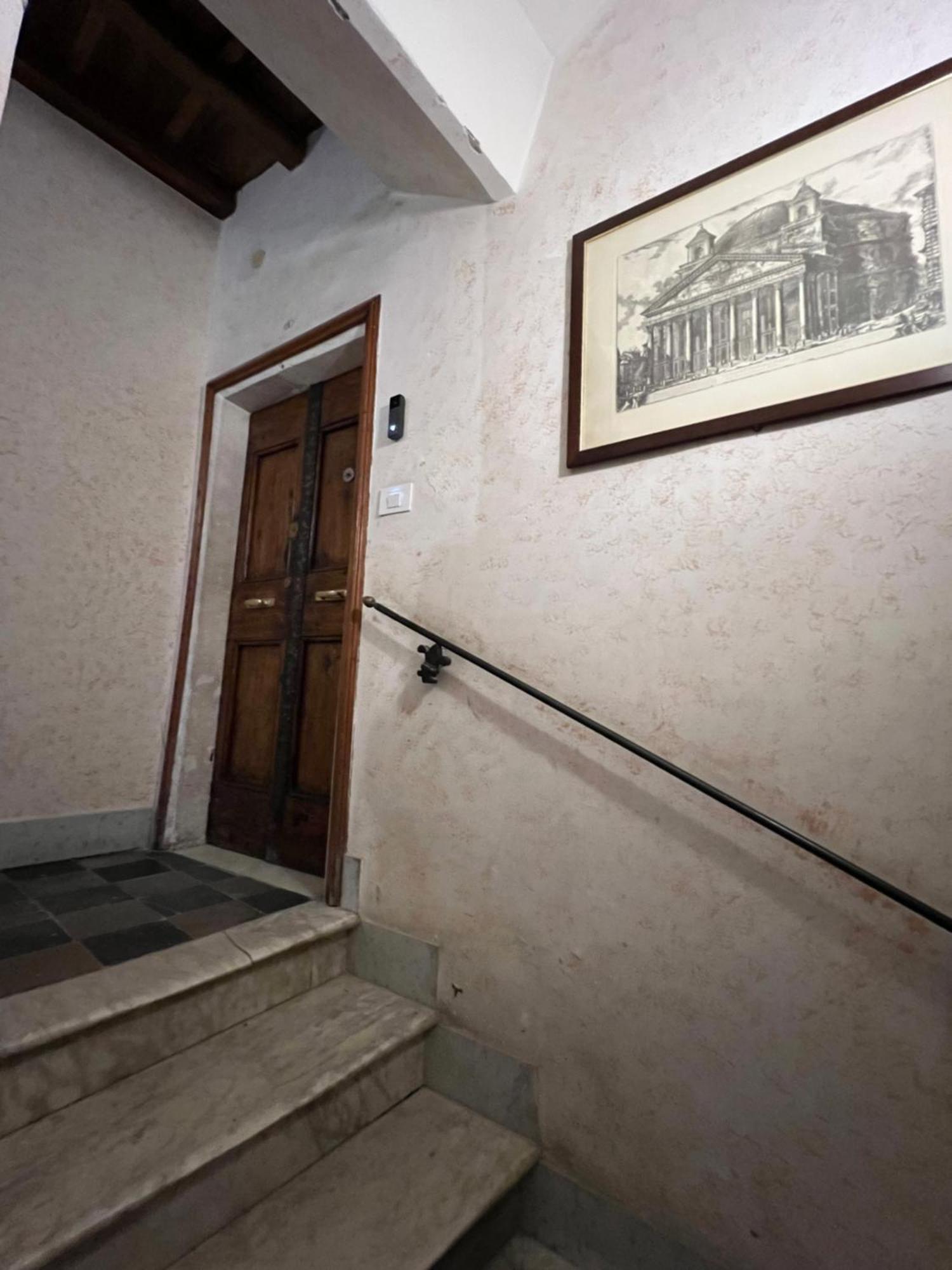 Hotel Affreschi Al Pantheon Roma Esterno foto