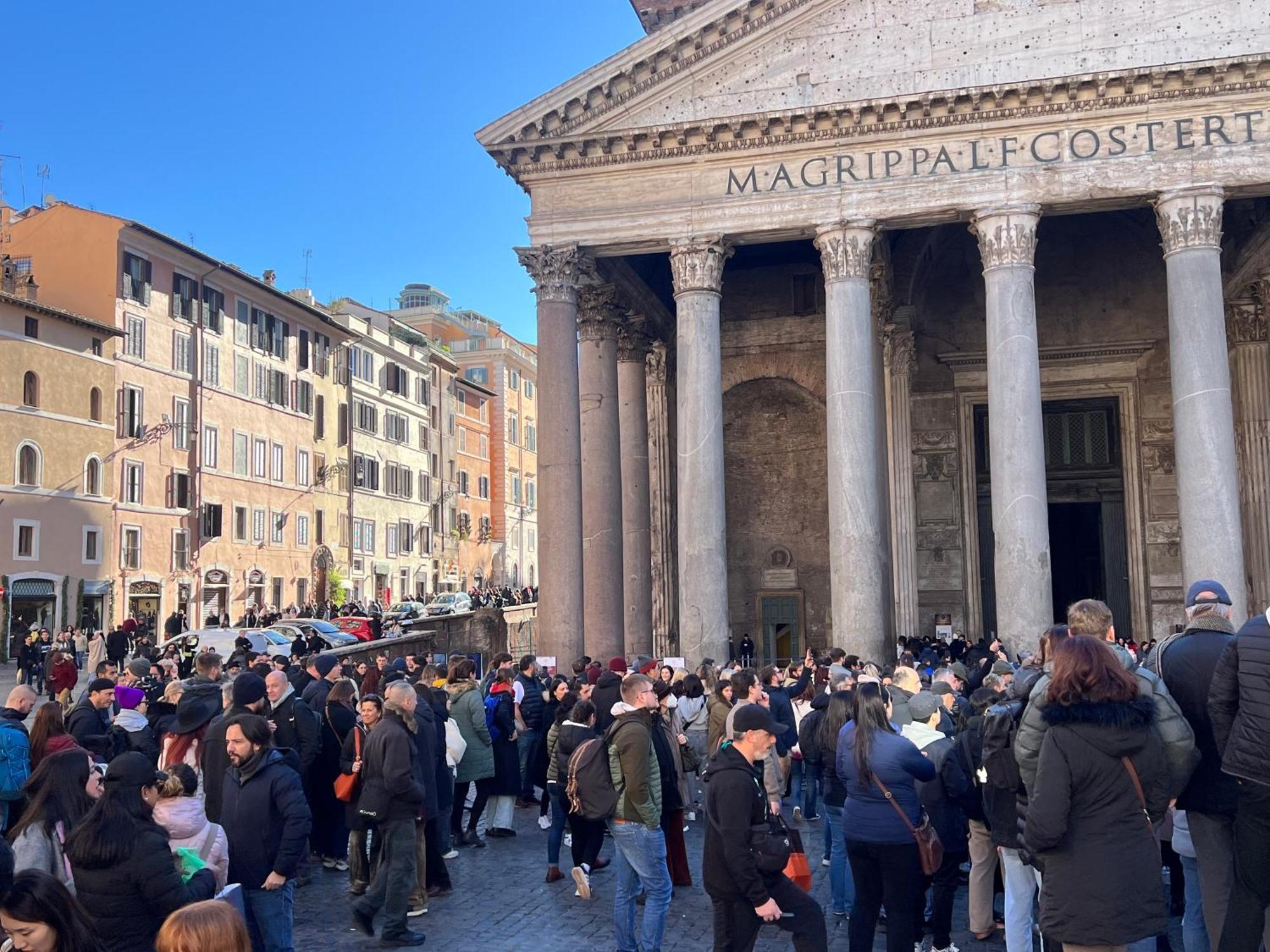 Hotel Affreschi Al Pantheon Roma Esterno foto